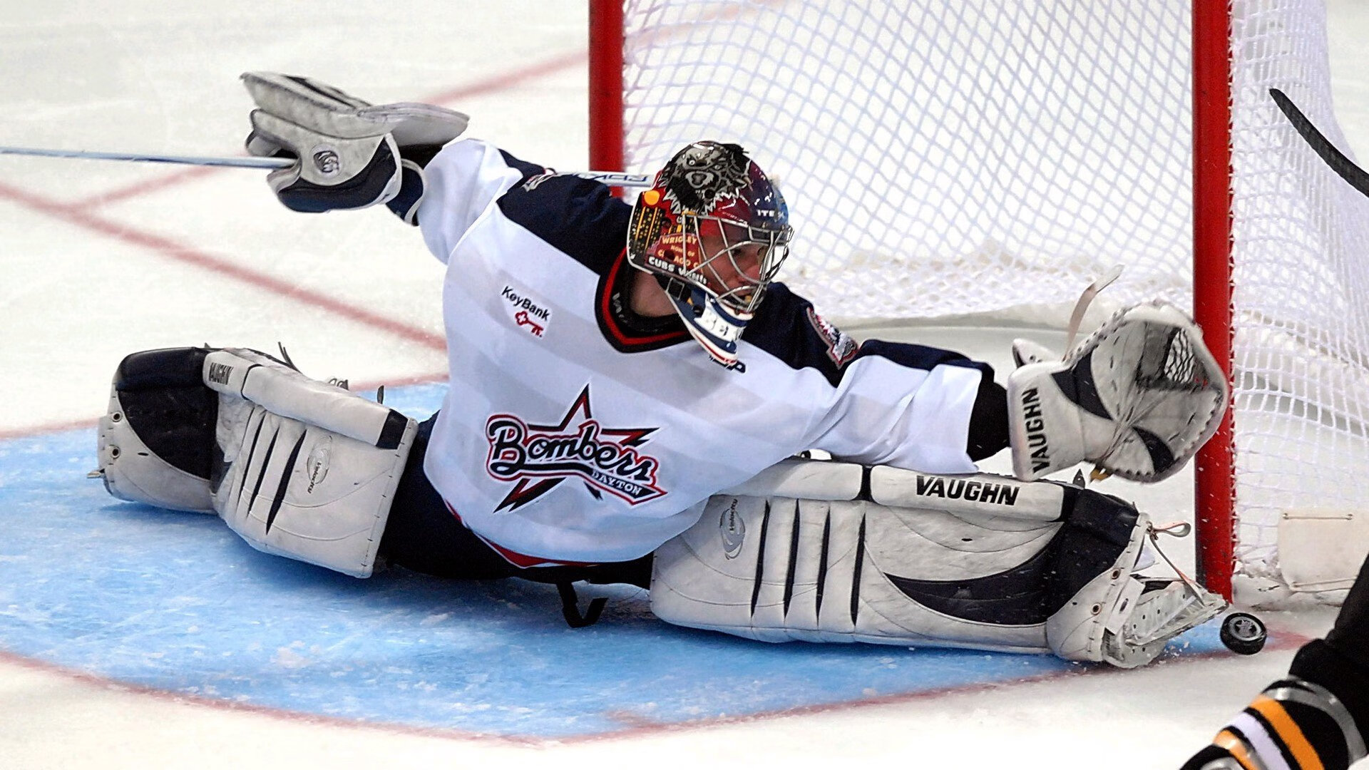 开云体育-体育赛场四大神操作，清晨奇迹、利物浦集结、篮网篮板、阿贾克斯门线救险